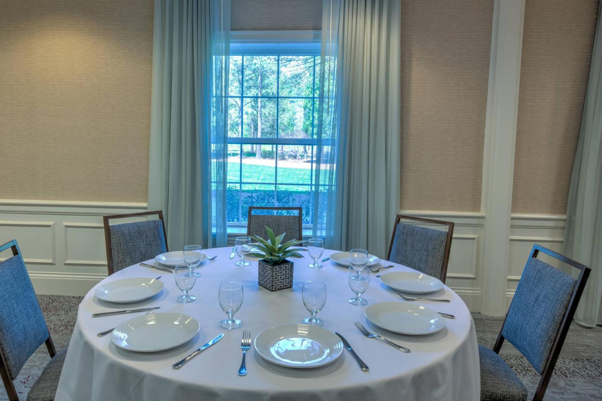 Courtyard Chapel Hill Hotel Екстериор снимка