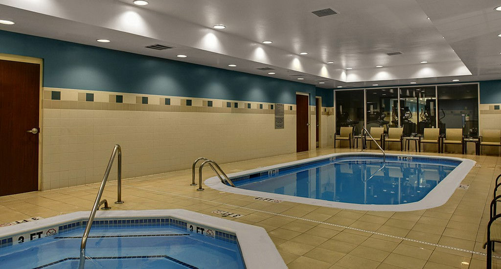 Courtyard Chapel Hill Hotel Екстериор снимка